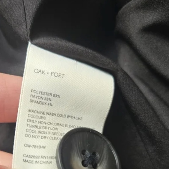 Oak and Fort Black Blazer - Size XS Fits Oversized - Picture 3 of 3